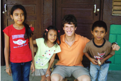 Student works in Nicaragua on humanitarian service project
