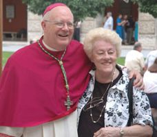 Former Salt Lake City bishop receives pallium