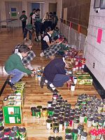 Cosgriff students distribute food for Thanksgiving