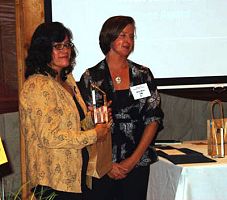 Promotora helps victims of domestic violence