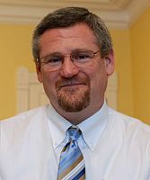 Gregory A. Glenn honored for dedication to arts