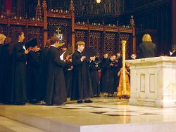 Choristers uplift the Christmas spirit with music