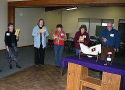 Lay ecclesial candidates hear God's word in prayer