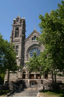 La catedral celebra un siglo de fe y servicio con los hispanos