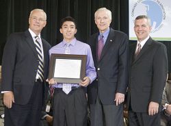 Catholic high school seniors receive Leaders and Achievers Scholarships