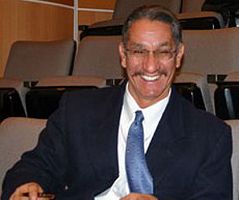 Juez latino ense�a el valor de la fe a trav&eacute;s de su ejemplo