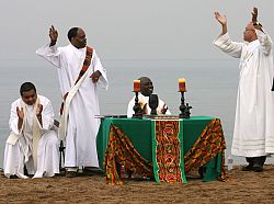 Set the Advent atmosphere with song and harp