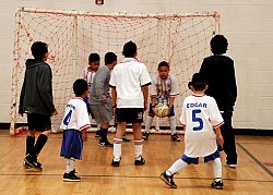 Re�ida final del torneo de f&uacute;tbol bajo techo