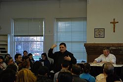 M&uacute;sicos hispanos se reunen para compartir y aprender