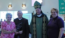 Holy Family Parish receives inaugural Catholics Can Award