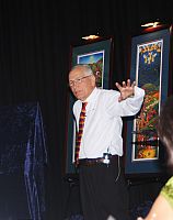 Nationally recognized artist at Spiritus Donorum dinner