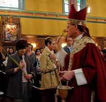 Bishop Wester celebrates Palm Sunday