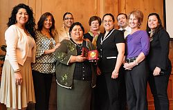 Los Ministerios de la Santa Cruz son reconocidos por su programa migratorio