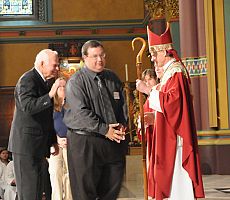 Confirmaciones para adultos en la di&oacute;cesis