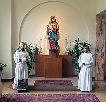 During National Vocations Awareness Week, pray young people answer the call