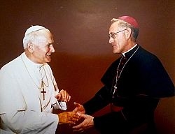 El Obispo Weigand celebr&oacute; su 40 avo aniversario como Obispo