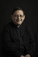 El padre Eleazar Silva es asignado a la parroquia de St. James the Just