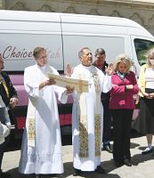 Knights of Columbus donate ultrasound machine to help save unborn lives in Utah