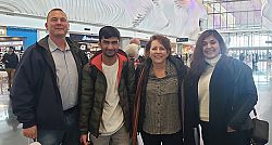 Ser el padre adoptivo de un refugiado es 'un mill&oacute;n de veces m&aacute;s gratificante de lo que uno se pudiese imaginar'