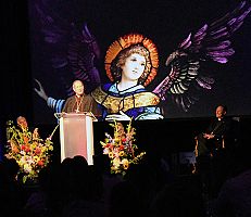 Invitado de la Cena del Obispo se�ala que la arquitectura de la Catedral es un testimonio de identidad Cristiana