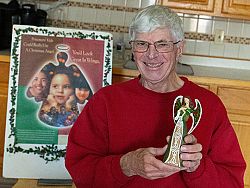 Volunteer helps children with parents in prison receive Christmas gifts