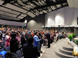 La Renovaci&oacute;n Carism&aacute;tica Cat&oacute;lica present&oacute; el VIII Encuentro Familiar de Cuaresma