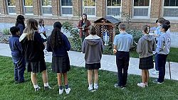 Students Pray for Peace