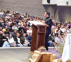 Renovaci&oacute;n Cat&oacute;lica Diocesana re&uacute;ne a miles