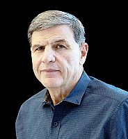 Director de la preparatoria Cat&oacute;lica de Juan Diego revive premio nacional