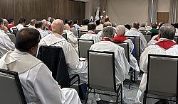Bishop Solis in homily at diocesan priests� retreat: �We are called to become instruments of unity and communion�