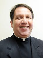 Nuevas asignaciones parroquiales: Padre Kenneth Vialpando