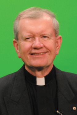 Msgr. Moore to be honored with humanitarian award
