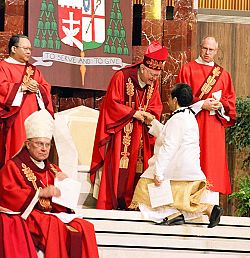 Archbishop Niederauer's public words set tone for his tenure as leader of Archdiocese of San Francisco