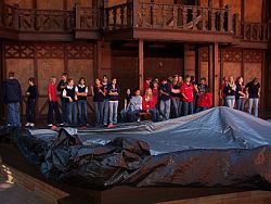 Students happily caught in Agatha Christie's ?Mousetrap'