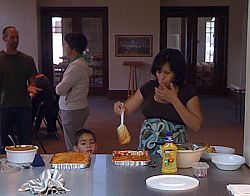 Cat&oacute;licos extienden ayuda a las personas sin hogar