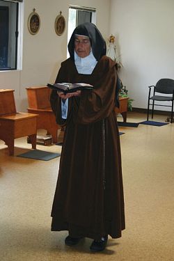 Mother Maureen celebrates 60 years in a contemplative life of prayer as a Carmelite