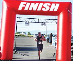 Student runs to benefit hospitals that helped him