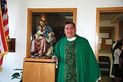 Llega Nuevo Sacerdote a la parroquia de San Pedro y San Pablo