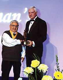 Knight donates award to new chaplain scholarship fund