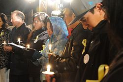 Vigilias conmemoran aniversario de redadas