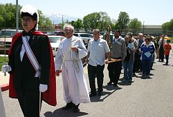International  Rosary March prays for world peace