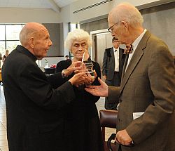 Gala beneficia programa que brinda formaci&oacute;n laical