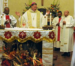 Celebran aniversario como sacerdotes