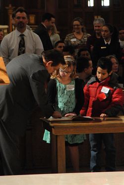 El Rito de Elecci&oacute;n inspira a los cat&oacute;licos natos