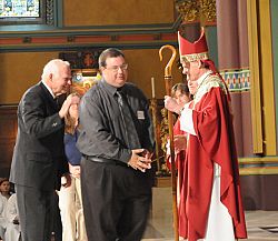 Confirmaciones para adultos en la di&oacute;cesis