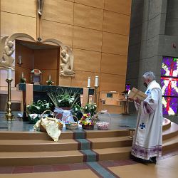 Bendici&oacute;n de canastas de Pascua