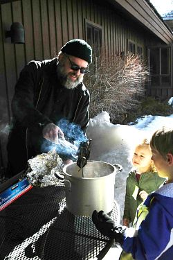 La tradici&oacute;n de las cenizas da comienzo a la Cuaresma