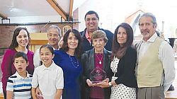 Reconocen a feligr&eacute;s por su apoyo a los discapacitados