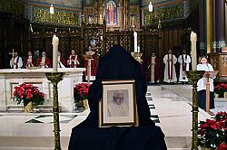 El Obispo Oscar A. Solis celebra Misa en honor del Papa Em&eacute;rito Benedicto XVI  