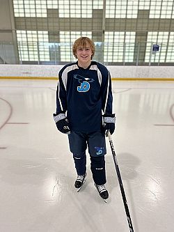 Soaring Eagle player named UHSHA hockey MVP